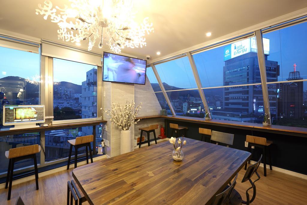 First Guesthouse Busan Eksteriør billede