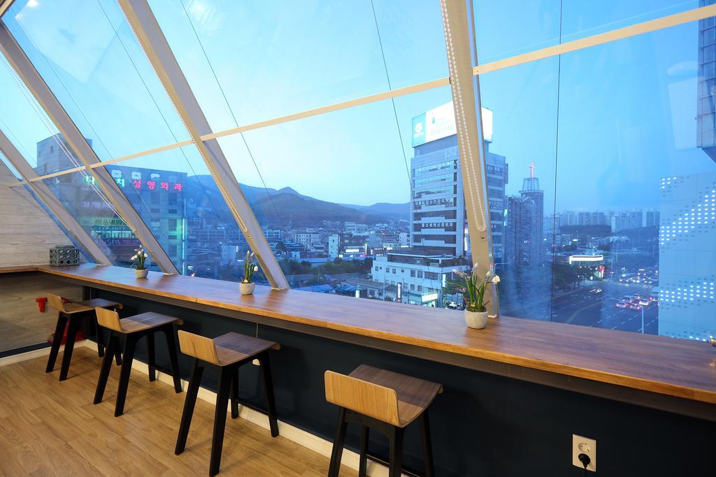 First Guesthouse Busan Eksteriør billede